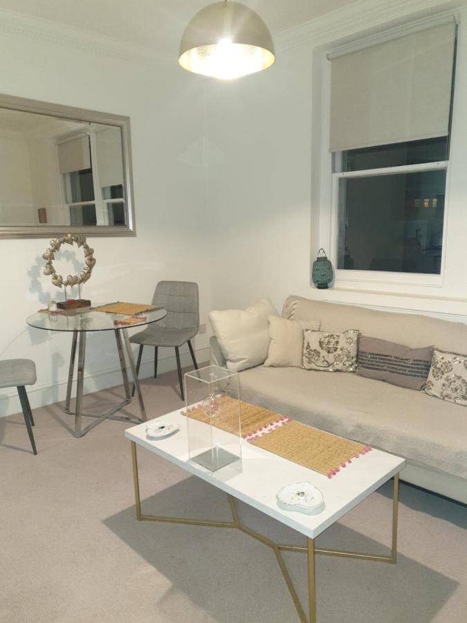 Beautiful One Bedroom Apartment Walking Distance To Paddington And Hyde Park London Eksteriør bilde